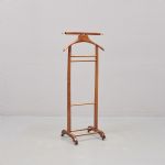 1247 6140 VALET STAND